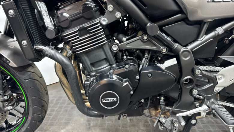 Kawasaki Z R900EKF (19MY)